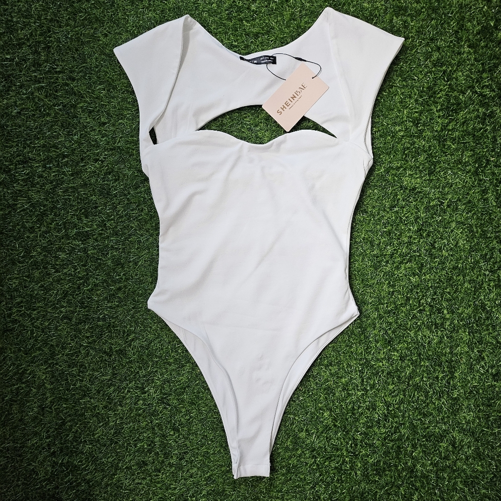 White One-Shoulder Swimsuit